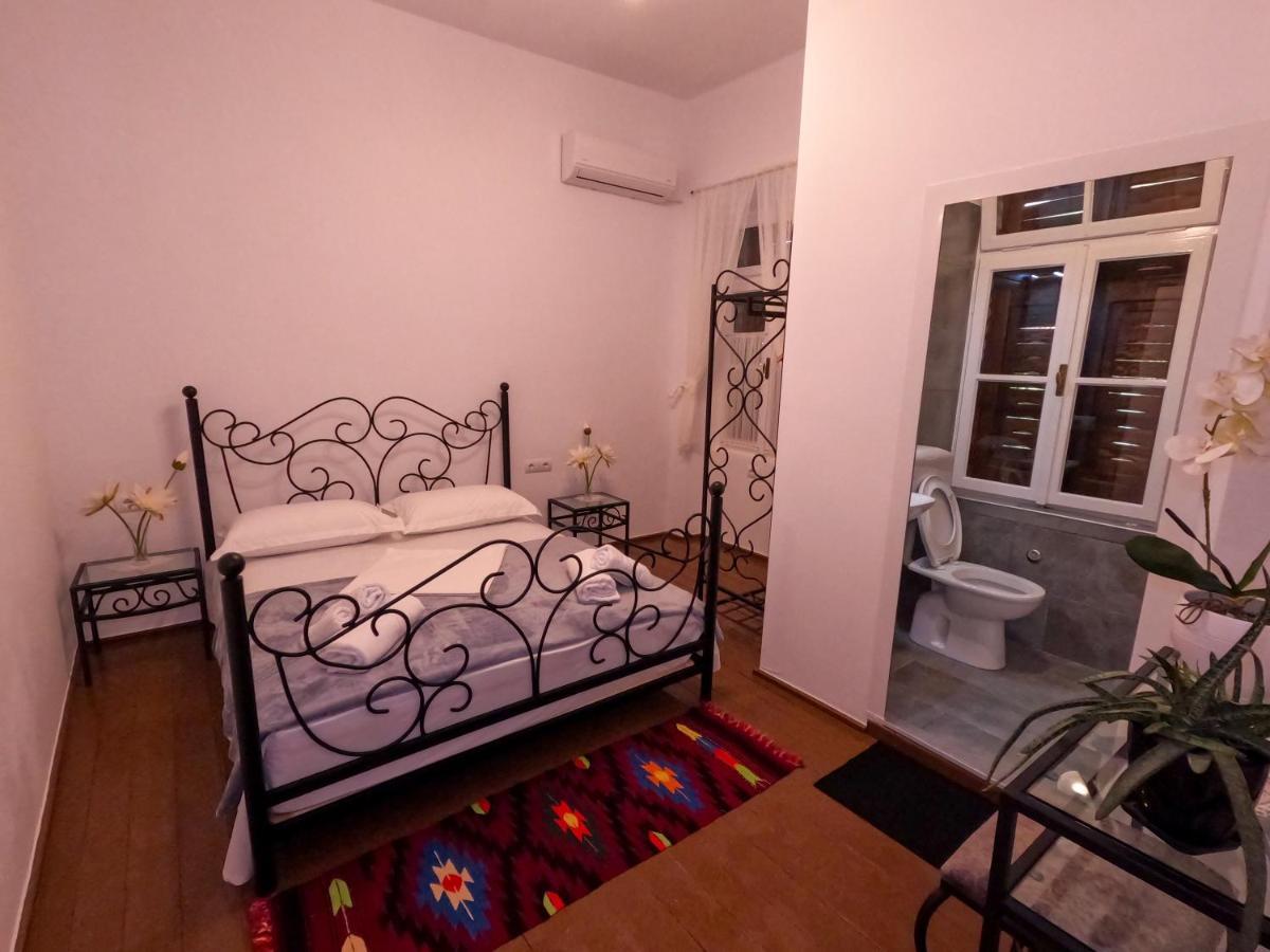 Intown Guesthouse Shkoder Shkodër Exterior foto