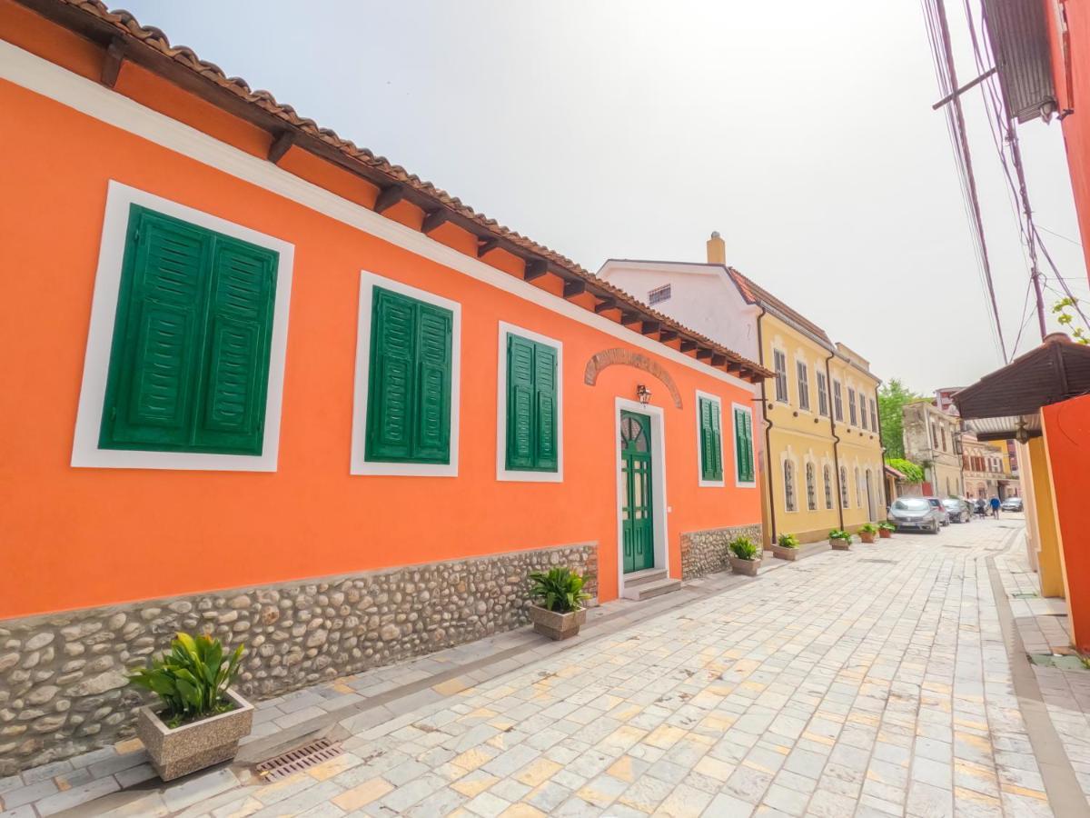 Intown Guesthouse Shkoder Shkodër Exterior foto