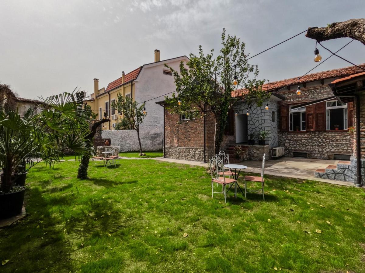 Intown Guesthouse Shkoder Shkodër Exterior foto