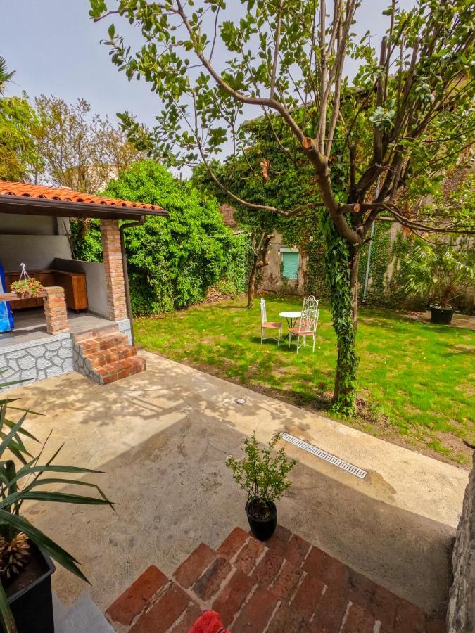Intown Guesthouse Shkoder Shkodër Exterior foto