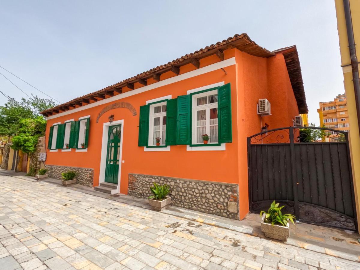Intown Guesthouse Shkoder Shkodër Exterior foto