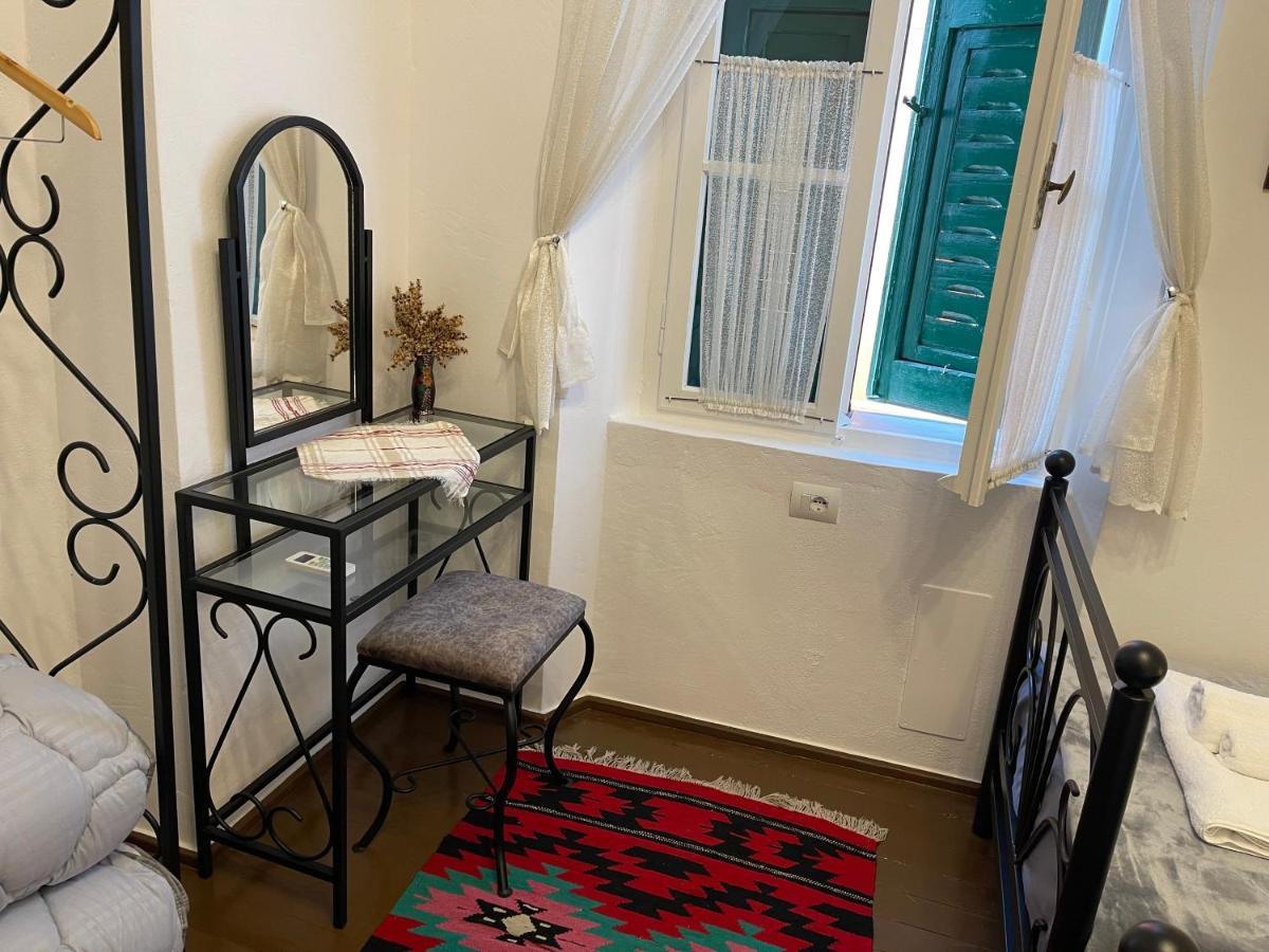 Intown Guesthouse Shkoder Shkodër Exterior foto